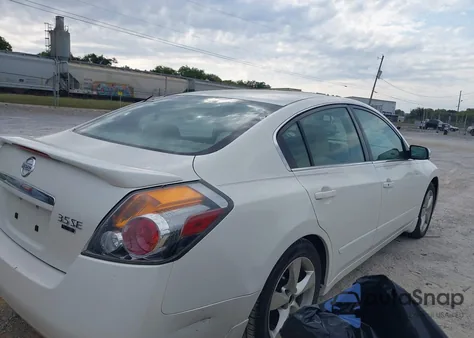 2008 Nissan Altima 3.5 Se из США, поврежденный, VIN 1N4BL21E28N423446